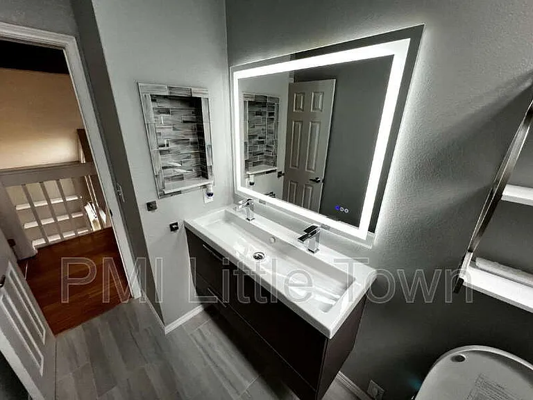 10772 W Berry Ave — Photo 16