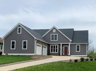 18 Woodridge Ln, Lexington, VA 24450