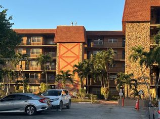 6575 W 4th Ave APT 501, Hialeah, FL 33012