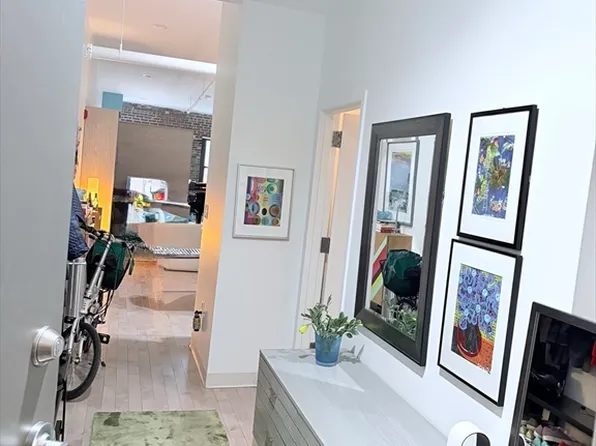 70-72 Northampton St Unit 302, Roxbury, MA 02118