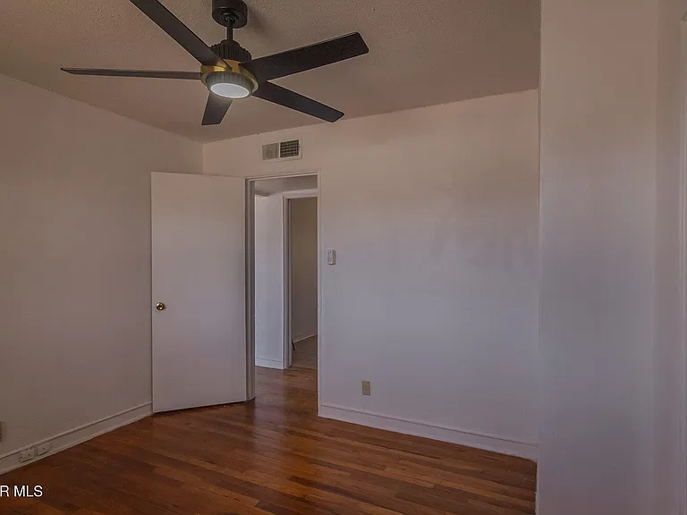 4029 Hueco Ave — Photo 12