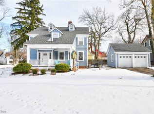 2880 Edgehill Rd, Cleveland Heights, OH 44118