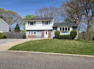 127 Ruland Rd, Selden, NY 11784