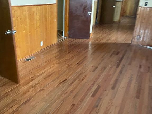 3rd image of 608 Fulton St