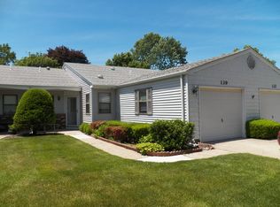 139 Knolls Dr, Stony Brook, NY 11790