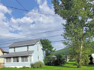 104 Pennsylvania Ave, Mill Hall, PA 17751