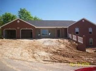 3700 Rusty Ln, Jefferson City, MO 65101