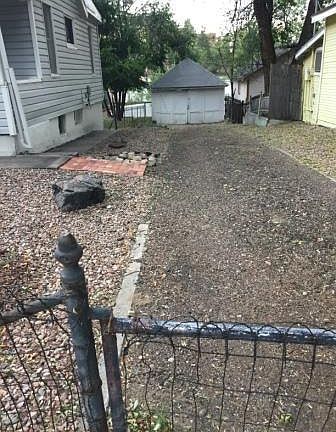 Drive From Front to Oversized Garage