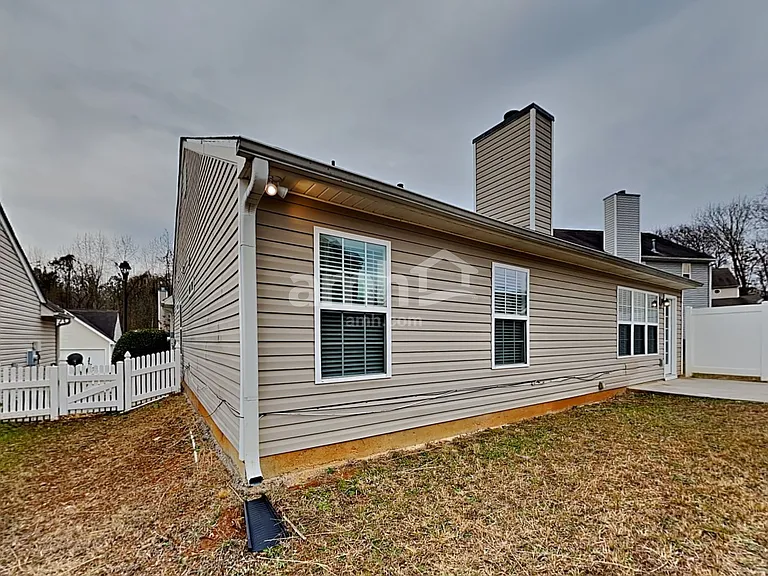 392 Rosemont Ct — Photo 20