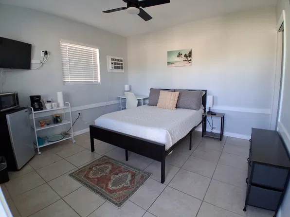 14621 McGregor Blvd #9, Fort Myers, FL 33908