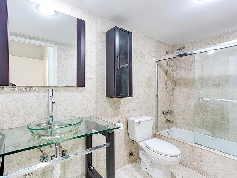 19380 Collins Ave #406 — Photo 18