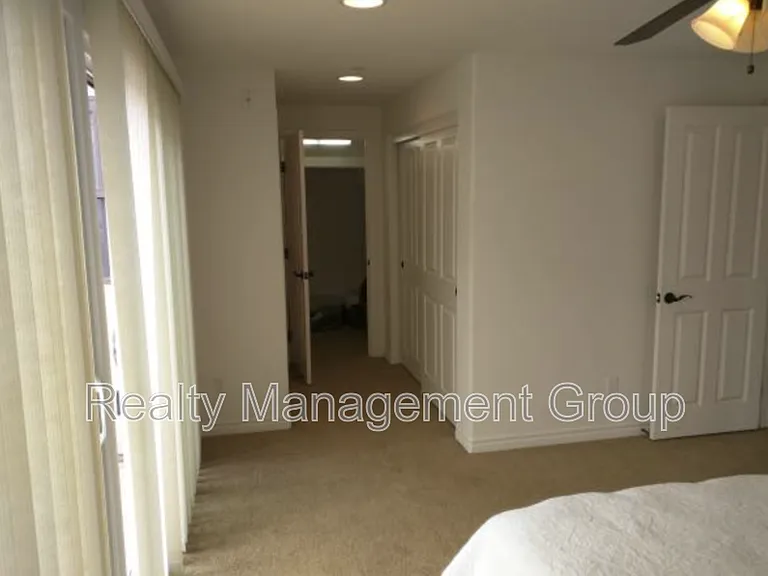 2018 Hornblend St — Photo 13