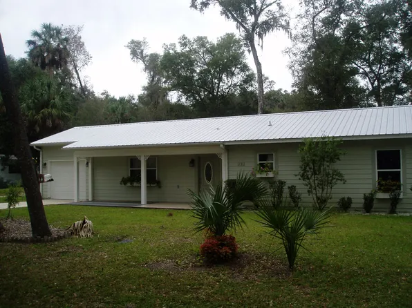 604 2nd Ave, Welaka, FL 32193