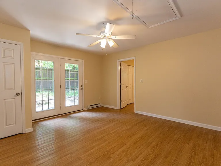160B Greenwood Rd — Photo 5
