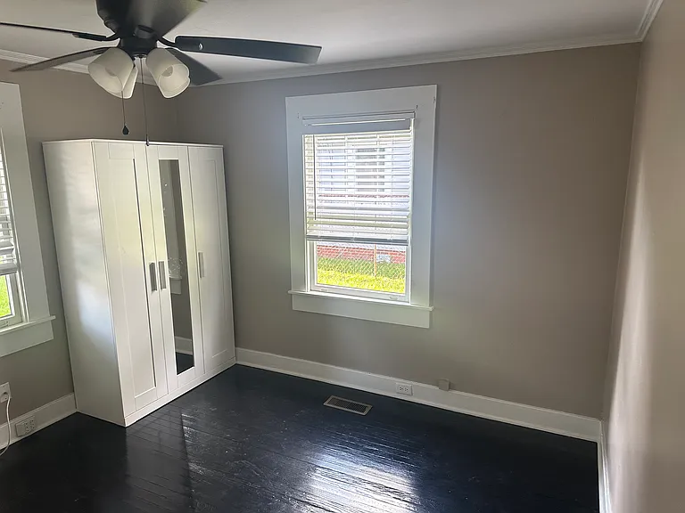 2120 Thornlee Dr — Photo 18