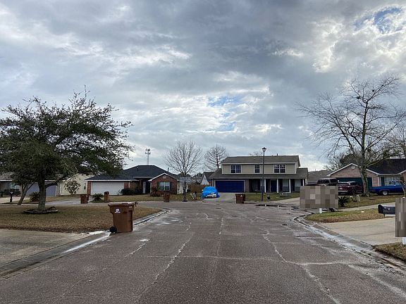 4th image of 10575 Steeplechase Dr