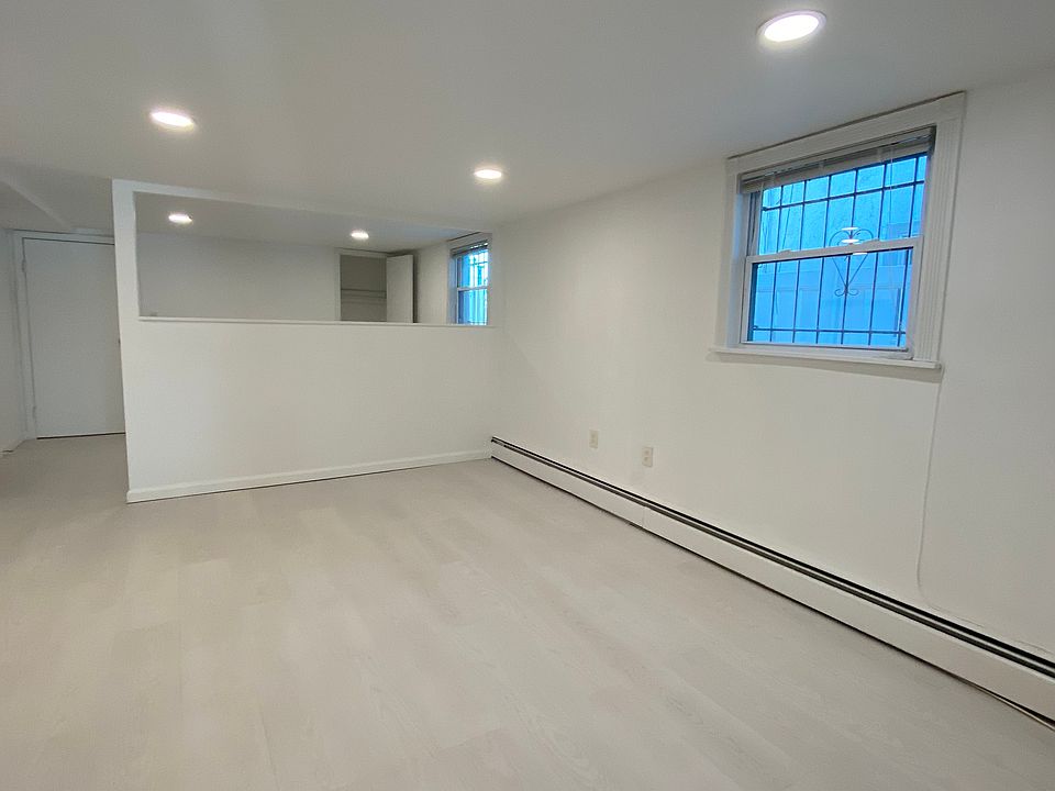 1st image of 1650 Bayshore Ave #B1