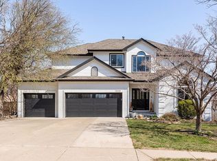 16762 Rolling Ridge Rd, Omaha, NE 68135
