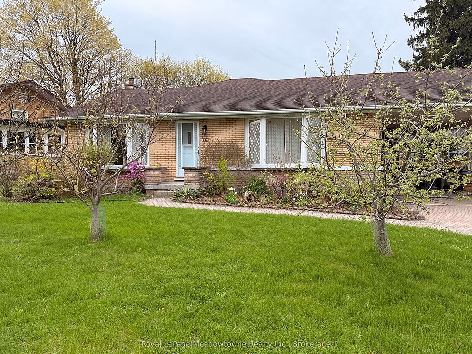 1st image of 237 Woodhaven Rd