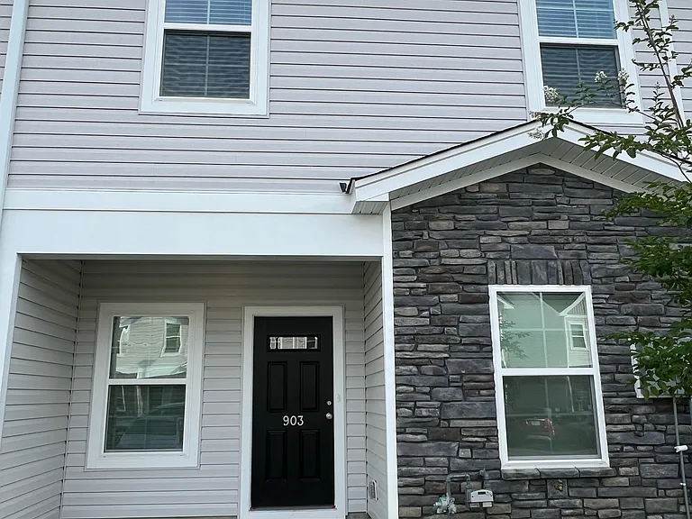 903 Drake Grove Ln #903 — Photo 1