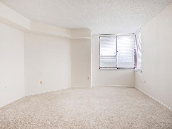 2nd image of 10101 Grosvenor Pl #1306-1306-1306