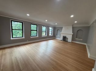 6328 N Richmond St APT 3, Chicago, IL 60659