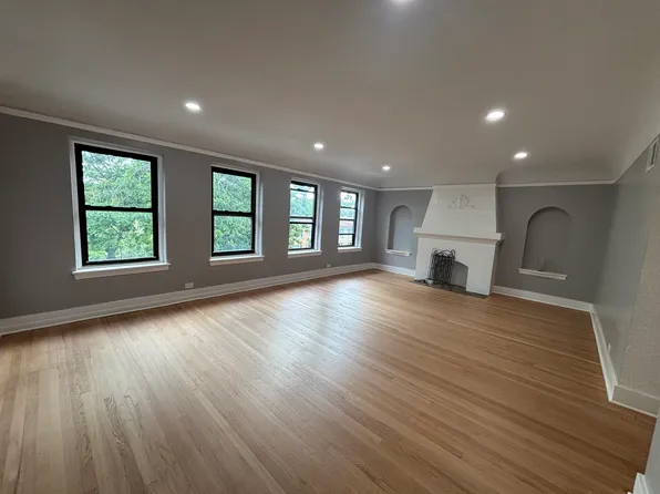6328 N Richmond St APT 3, Chicago, IL 60659