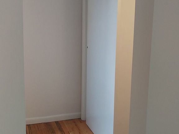 3rd image of 145 E 30th St APT 14