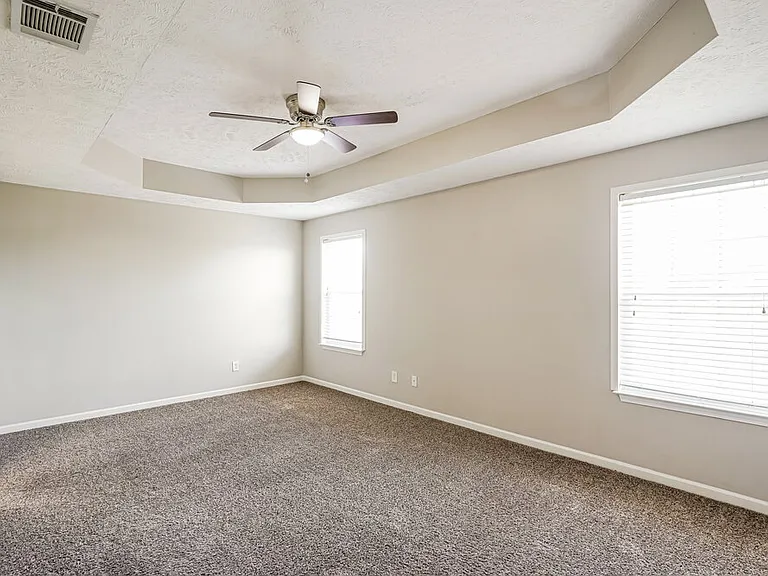 1416 Sprucedale Dr — Photo 9