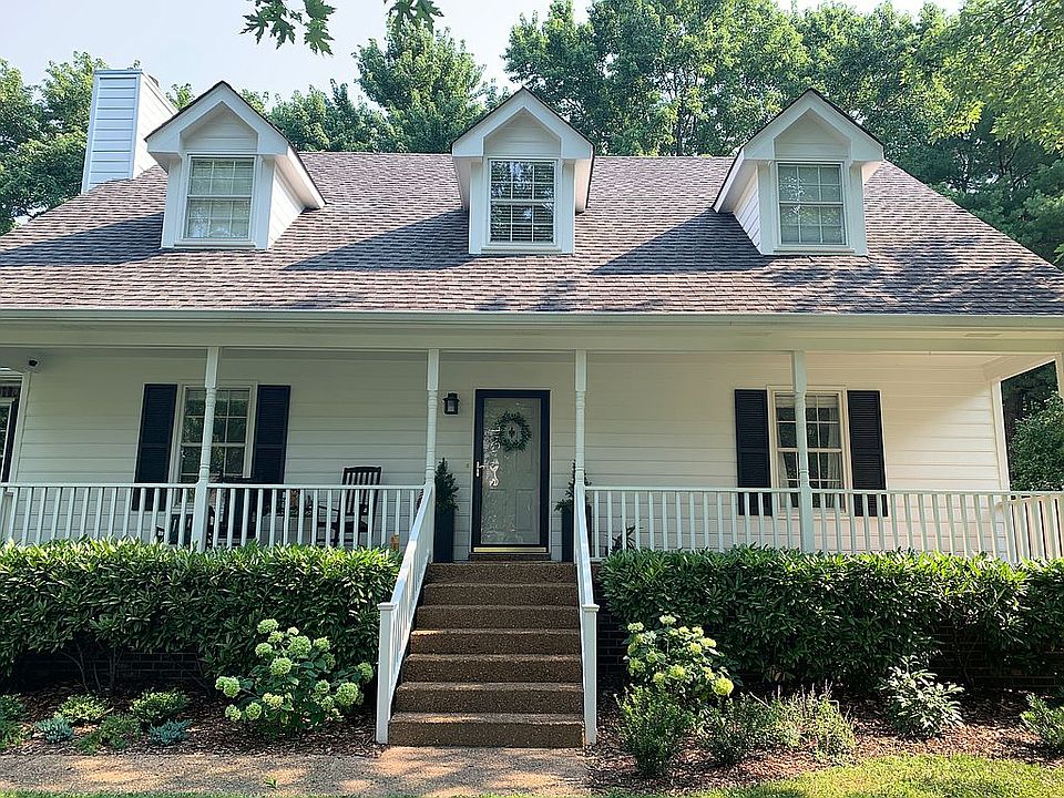 1st image of 423 Maplewood Dr