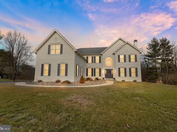 1165 Meghan Ct, West Chester, PA 19382