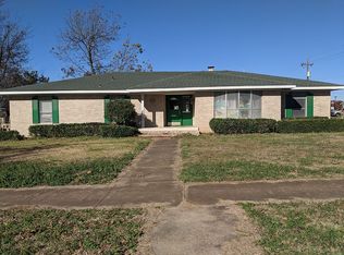 711 E Duke St, Hugo, OK 74743