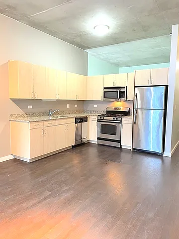 235 W Van Buren St #2521 — Photo 1