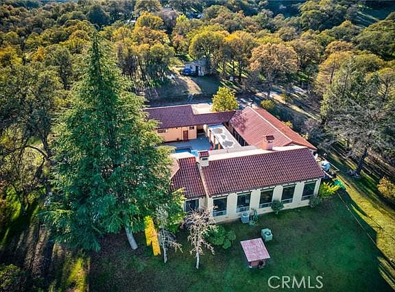 2nd image of 1755 Creekside Dr