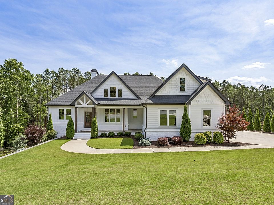 1st image of 224 Autumn Brook Dr