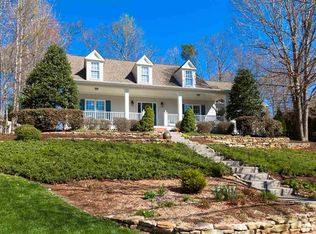 404 Sunset Grove Dr, Holly Springs, NC 27540