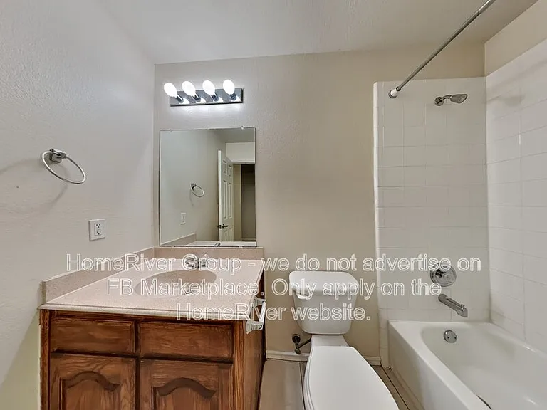 2771 Avery Dr — Photo 17
