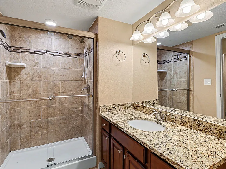2854 S Yates St — Photo 18