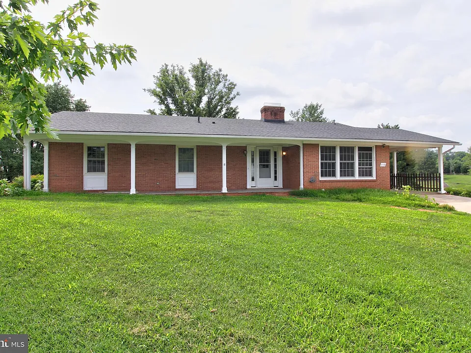 113 Thornton Ct
