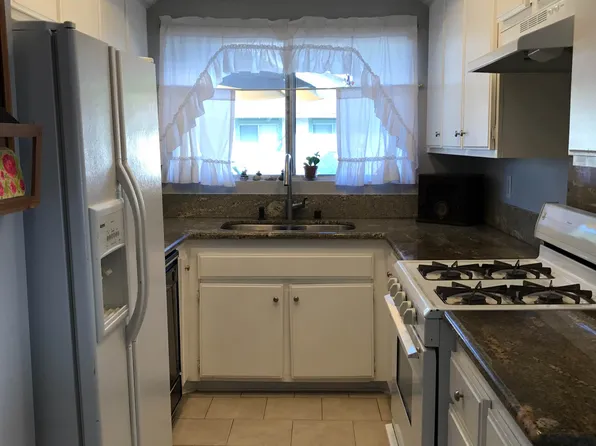 871 W 13th St APT 4, Azusa, CA 91702