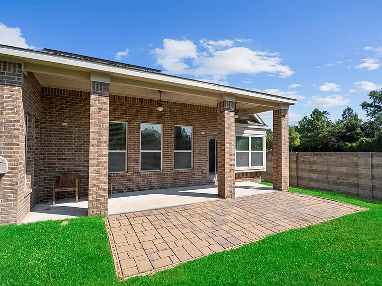 2558 Marufo Vega Dr — Photo 37