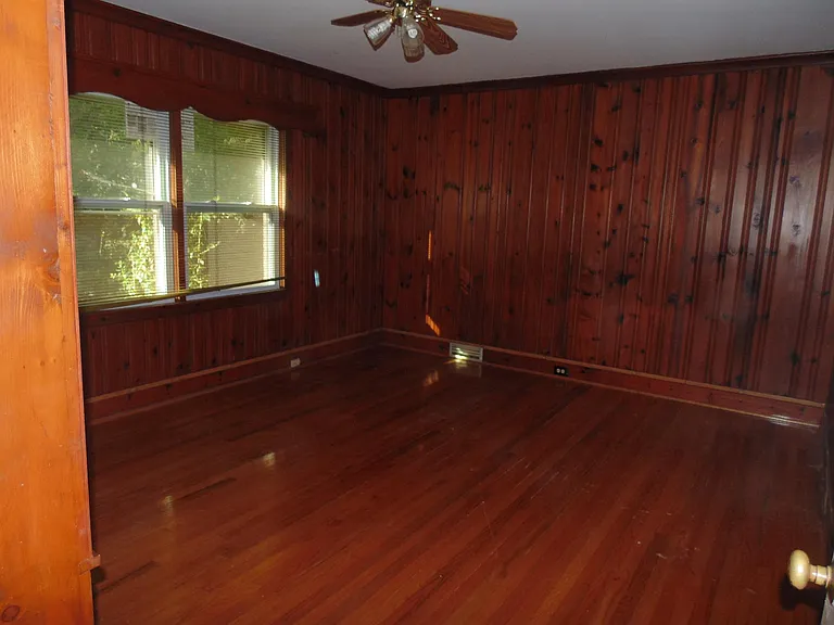 161 Shasta Ln — Photo 6