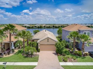 8454 Nandina Dr, Sarasota, FL 34240