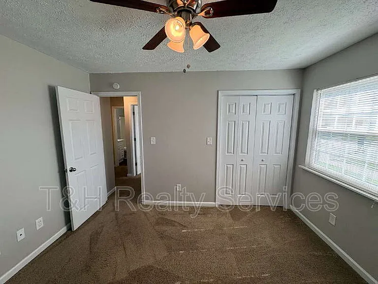 520 S Pike St — Photo 12