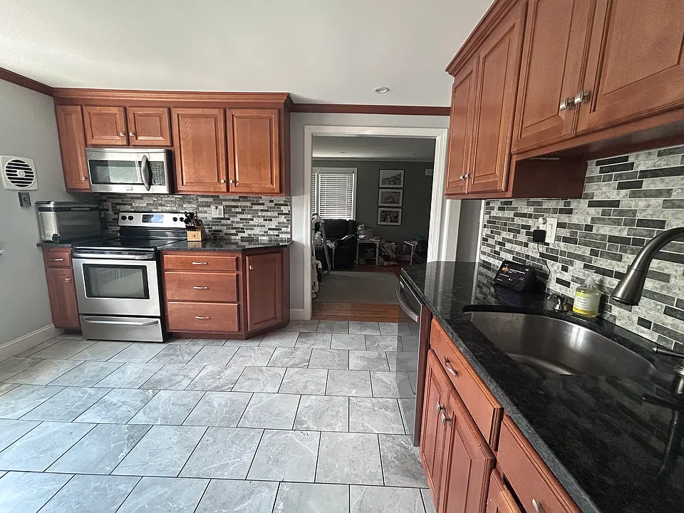 946 Willard Ave
