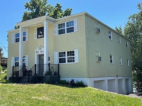 1st image of 37 Grand Ave #37
