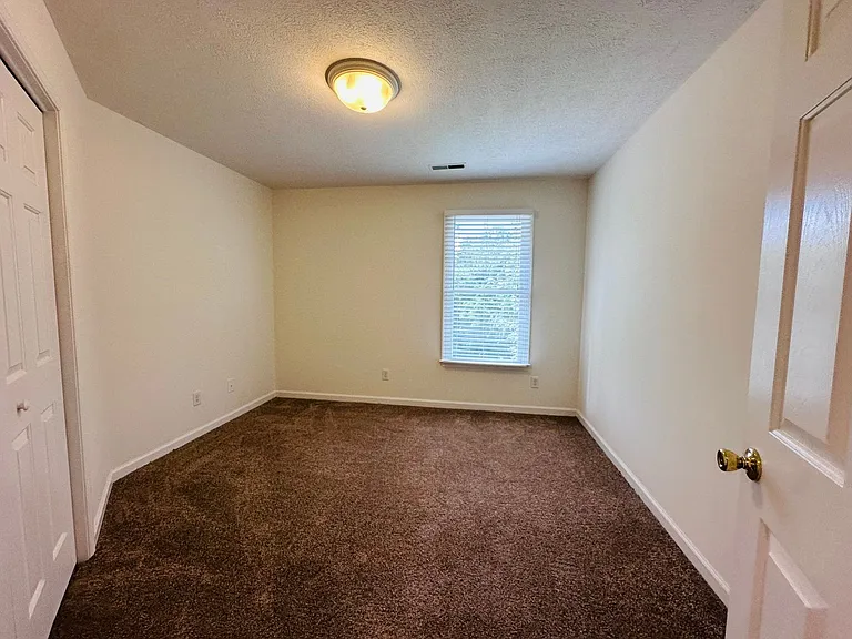 410 Alleghany St — Photo 14