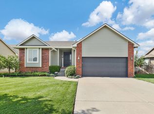 4005 N Westbrook Ct, Maize, KS 67101