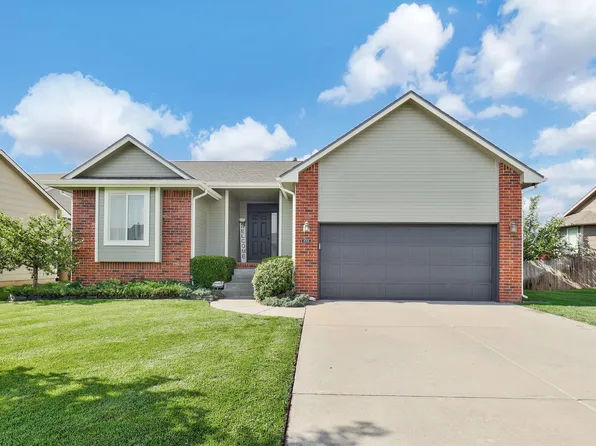 4005 N Westbrook Ct, Maize, KS 67101