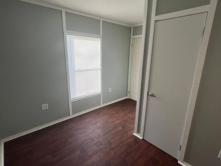 1924 Lake Crest Ln — Photo 11
